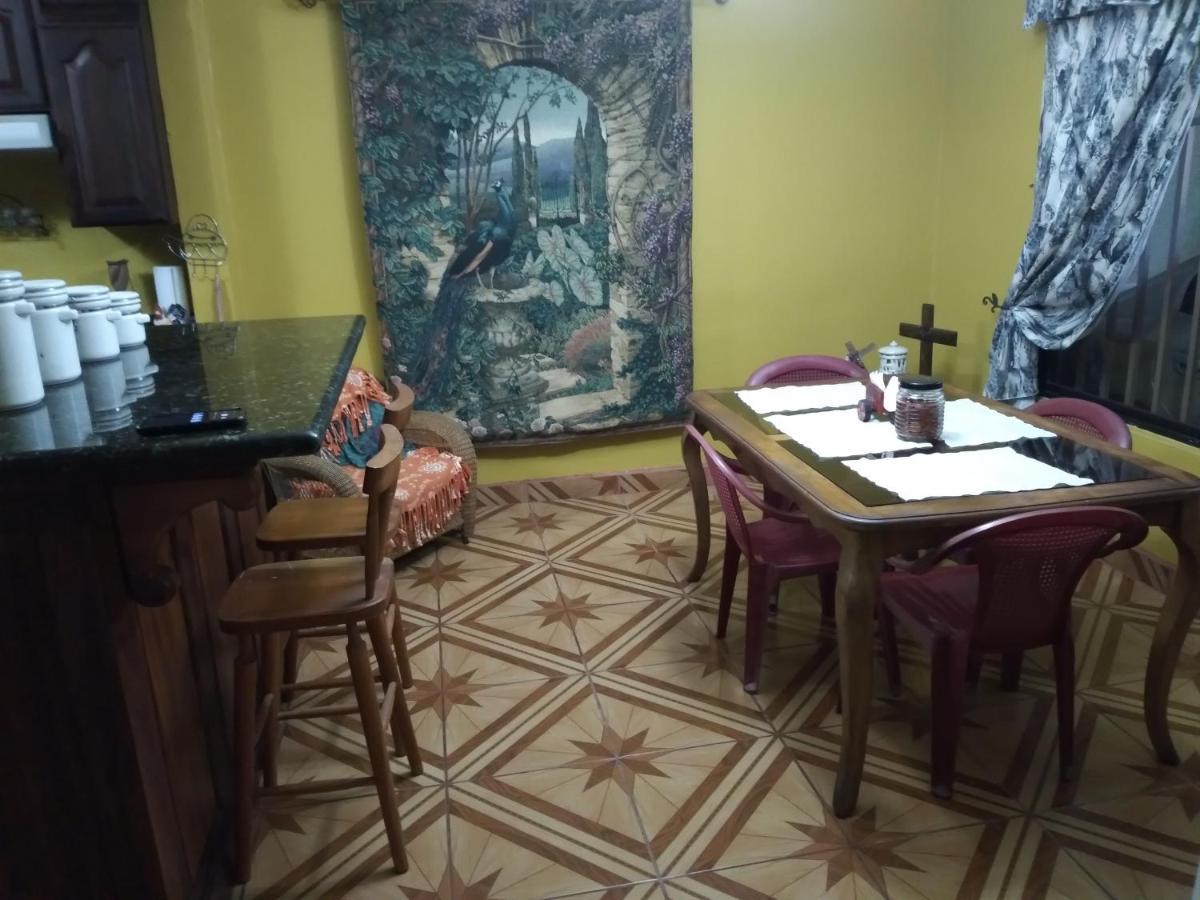 Alexander B&B Alajuela Luaran gambar