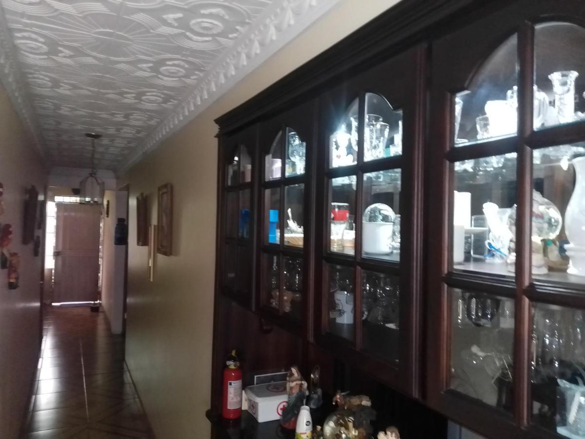 Alexander B&B Alajuela Luaran gambar