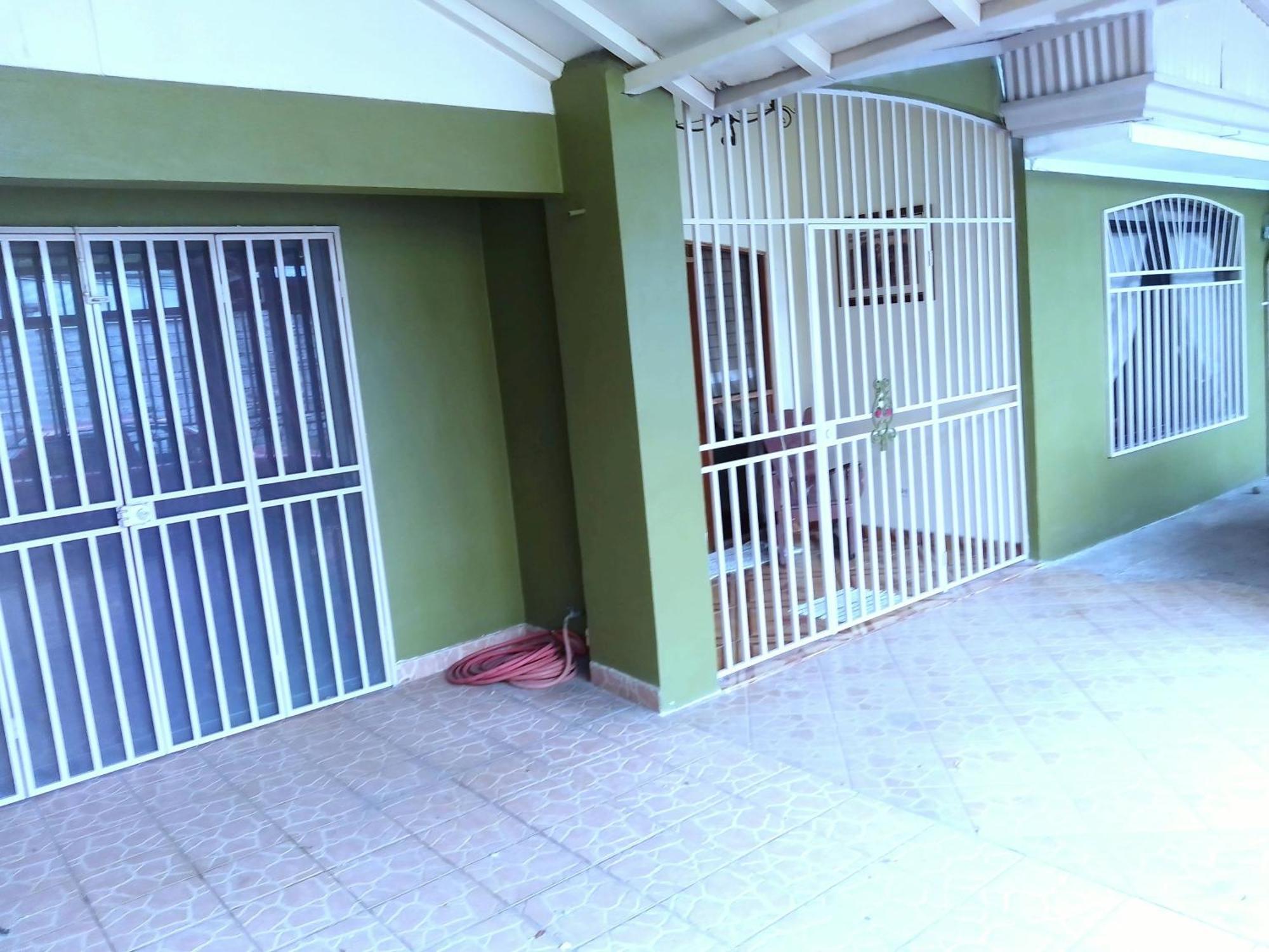 Alexander B&B Alajuela Luaran gambar