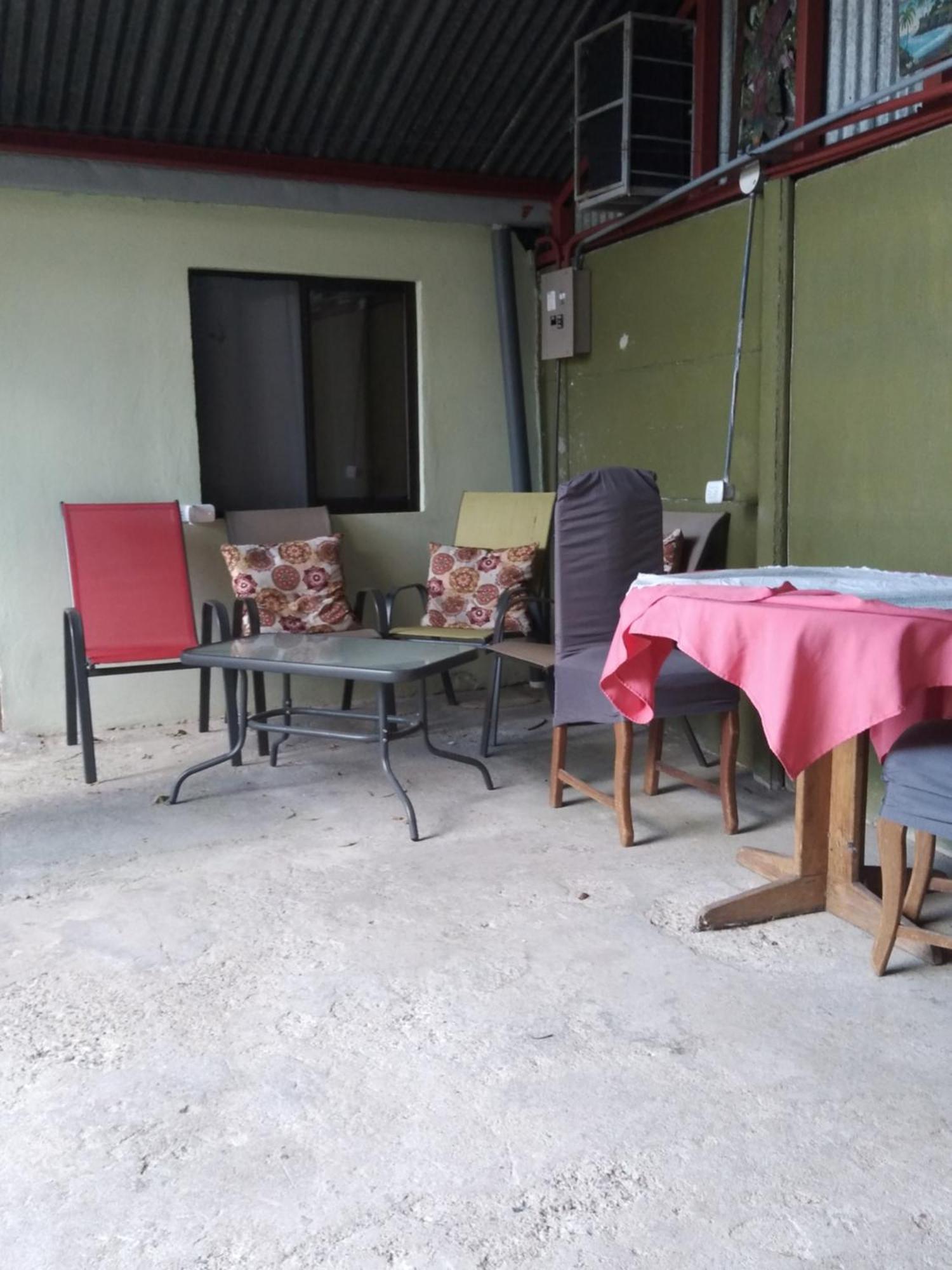 Alexander B&B Alajuela Luaran gambar
